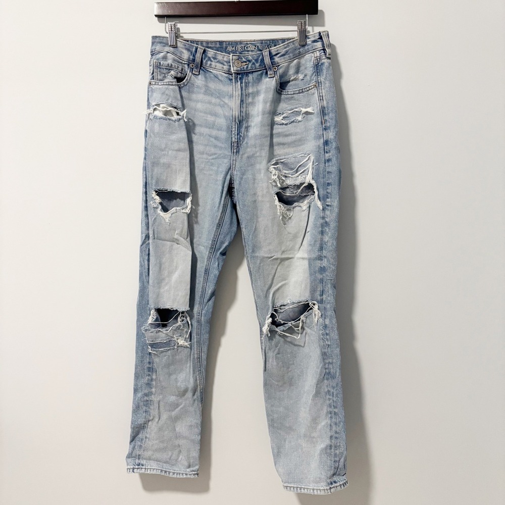 American Eagle Mom Straight Jeans Womens 10 Light Blue Distressed Ripped Denim